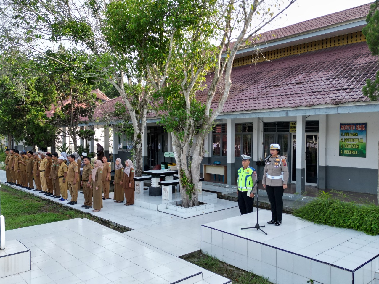 Langkah Kecil yang Menyelamatkan Nyawa: Polres Langkat Ajak Pelajar Tertib Berlalu Lintas