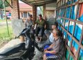 Ngobrol Kamtibmas Bersama Warga, Bhabinkamtibmas Polsek Pangkalan Susu Perkuat Kedekatan dan Bangun Kesadaran Keamanan Lingkungan