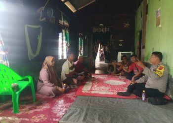 Bhabinkamtibmas Polsek Babalan Gandeng Kepala Dusun Sambangi Warga, Perkuat Sinergi Jaga Kamtibmas