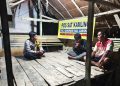 Sambangi Pos Kamling di Desa Suka Rakyat, Bhabinkamtibmas Polsek Bahorok Sampaikan Pesan Kamtibmas kepada Warga