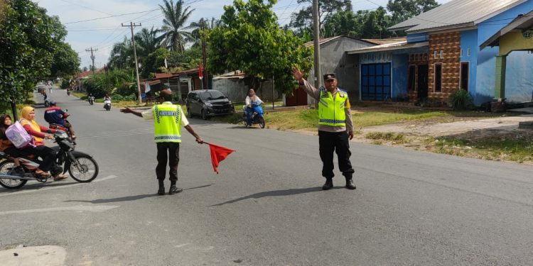 Strong Point Saat Jam Pulang Sekolah, Polisi Pastikan Pelajar MIN 9 Langkat Aman