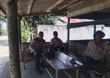 Bhabinkamtibmas Sambangi Warga, Ingatkan 3C, Narkoba hingga Bahaya Judi Online