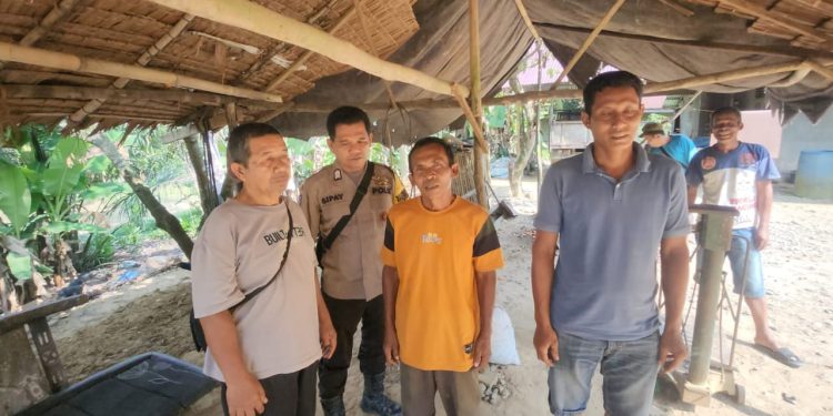 Jam Pulang Sekolah, Polisi Hadir di Persimpangan MIN 9 Langkat