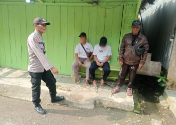 Sambangi Warga, Bhabinkamtibmas Bahorok Ajak Aktifkan Kembali Pos Kamling