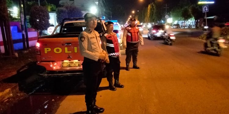 Patroli Malam Sat Samapta Polres Langkat, Cegah Kejahatan Jalanan dan Dekatkan Layanan Polri 110 kepada Masyarakat