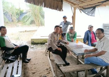 Ngopi dan Ngobrol Kamtibmas, Bhabinkamtibmas Gebang Perkuat Pemolisian Masyarakat