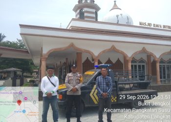 Polisi Hadir di Rumah Ibadah, Bhabinkamtibmas Pangkalan Susu Sampaikan Pesan Kamtibmas