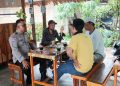 Ngobrol Kamtibmas Bhabinkamtibmas Stabat Ajak Warga Saling Peduli