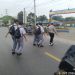 Pengaturan Lalu-lintas pagi hari memberikan pelayanan kepada anak-anak Sekolah dan masyarakat Pengguna Jalan.