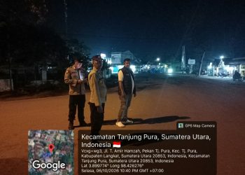 Polisi Bersama Masyarakat, Polsek Tanjung Pura Gelar Patroli Malam