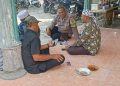 Polisi Bersama Masyarakat, Bhabinkamtibmas Hinai Ajak Warga Jaga Kamtibmas dan Waspada Hoaks