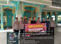 Sejukkan Suasana Rumah Ibadah, Brigadir Sutrisno Gelar ‘Jumat Keliling’ di Masjid Nurul Hikmah Kebun Kelapa