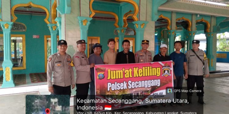 Sejukkan Suasana Rumah Ibadah, Brigadir Sutrisno Gelar ‘Jumat Keliling’ di Masjid Nurul Hikmah Kebun Kelapa